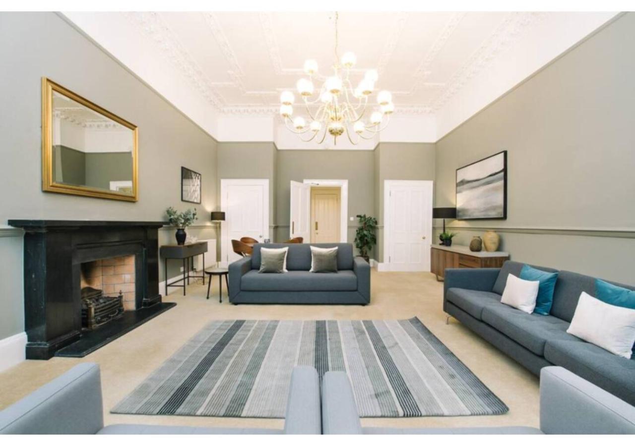 Joivy Palmerston Place Residence - Luxury City Centre Apt With Private Parking Edinburgh Exterior photo